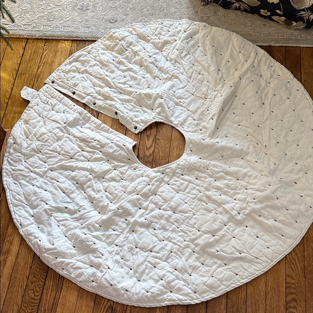 Hearth & Hand w/ Magnolia Ivory Quilted Tree Skirt